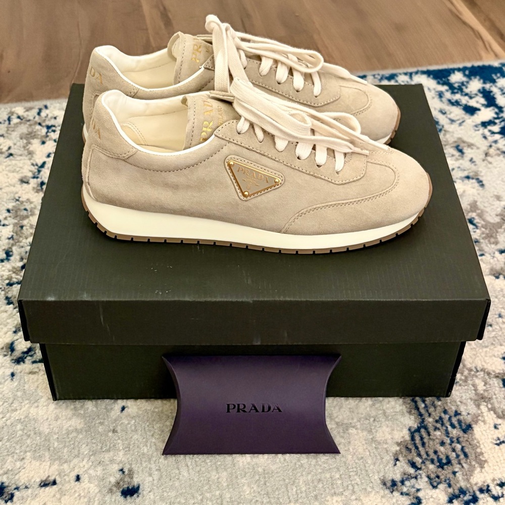 Prada Pomice Camoscio Suede Sneakers - EU 37 / US 7 - Picture 7 of 11